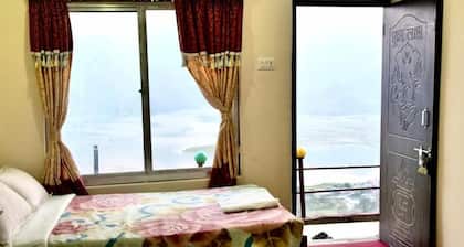 Charming cottage in Pokhara with WiFi and AC. Enjoy your stay