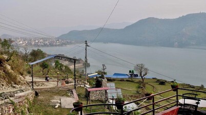 Charming 1-bedroom cottage with WiFi and AC in fantastic Pokhara