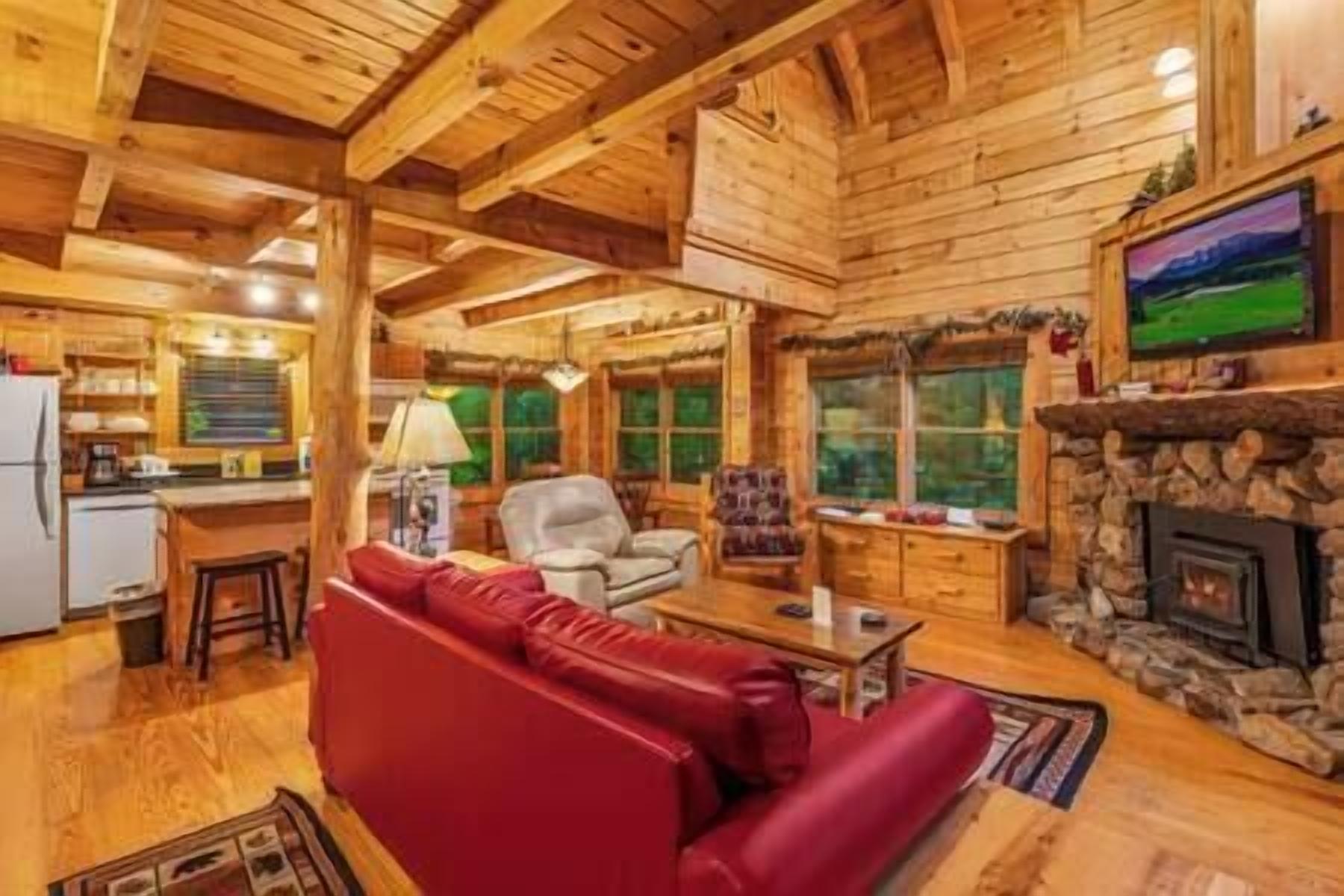 電視、壁爐、乒乓球設施