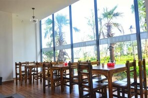 Dining - Yangxi Shapa Moon Bay Xingyue Apartment (Yangxi)
