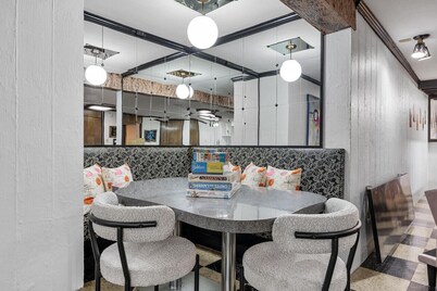 The Nifty Fifties in a Quiet Location