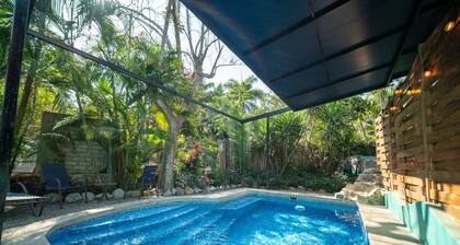 Casa Happy Sol - Boa: Pool, Beach Vibes, & Nature!