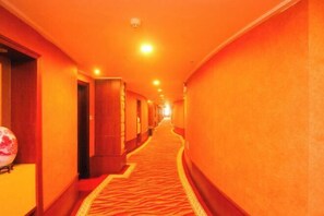 Interior - Home Inn & Hua Yi Select Hotel (Jiangyan Railway Station, Jiangyan Avenue, Taizhou) (Taizhou)