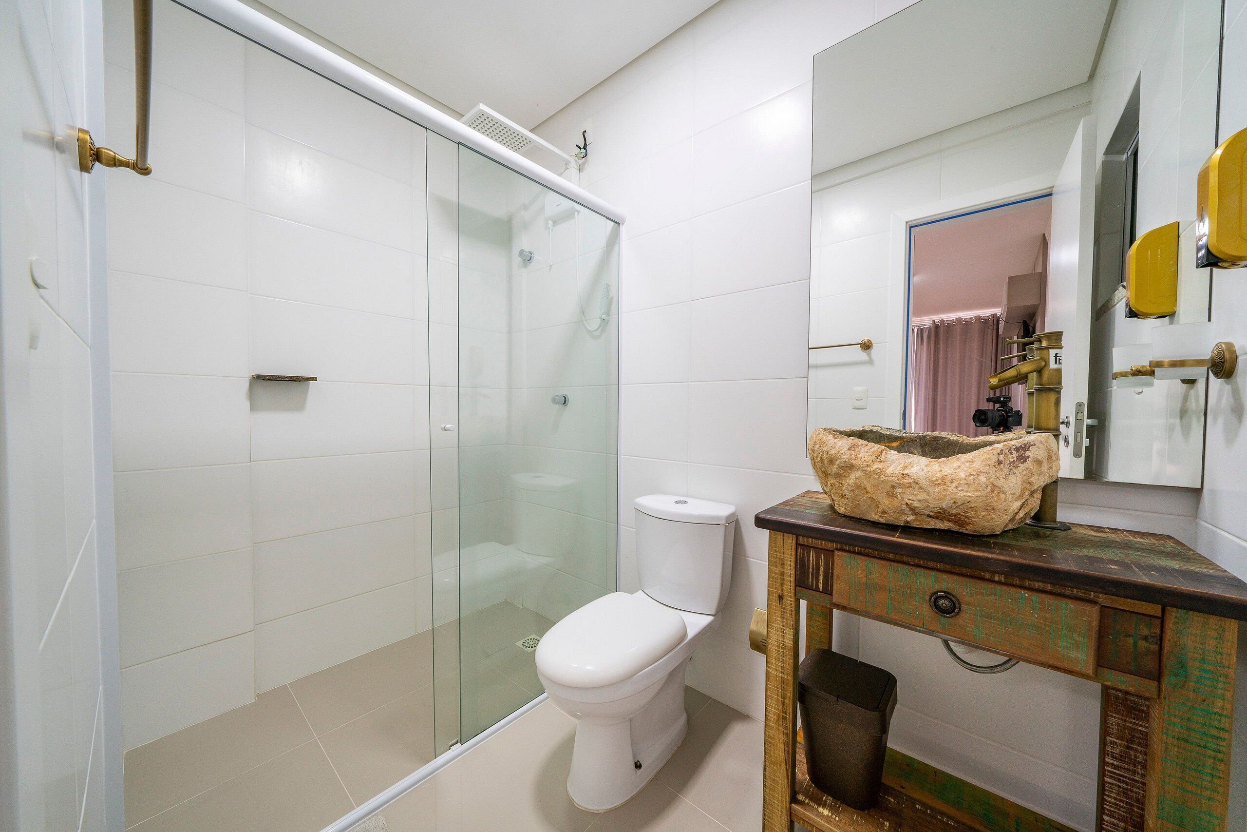 Comfort Apartment | Bathroom | Shower