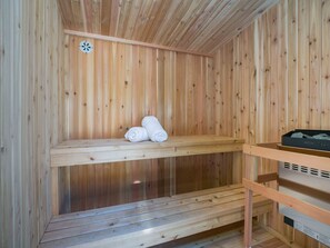 Sauna - Outdoor Sauna|Hot Tub|Playroom|Port Dallhousie (St. Catharines)