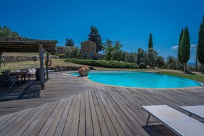 Pool - Villa in Poggibonsi with 6 bedrooms sleeps 12 (Poggibonsi)