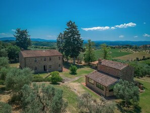 Exterior - Villa in Poggibonsi with 6 bedrooms sleeps 12 (Poggibonsi)