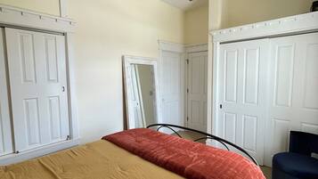 2 多间卧室、熨斗/熨衣板、WiFi、床单