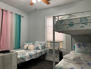 2 chambres, fer et planche Ă repasser, Wi-Fi gratuit, draps fournis