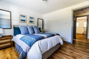 2 chambres, fer et planche à repasser, Wi-Fi, draps fournis