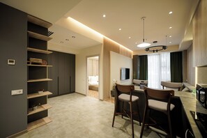 1 bedroom, iron/ironing board - Hayasa Luxurious one bedroom apartment 310 (Yerevan)