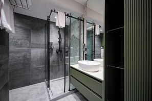 Hair dryer, towels - Hayasa Luxurious one bedroom apartment 310 (Yerevan)