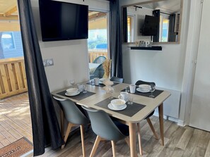 Dining - Casaluca Mobil Home Extra Confort 8 Couchages (Canet-en-Roussillon)