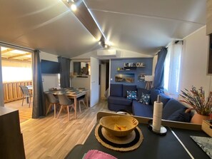 TV, bordtennis og bøker