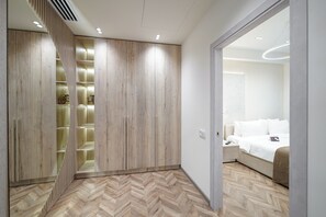 1 Schlafzimmer, Bügeleisen/Bügelbrett