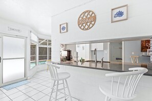 Exterior - Sand Dollar Cottage (Sarasota)