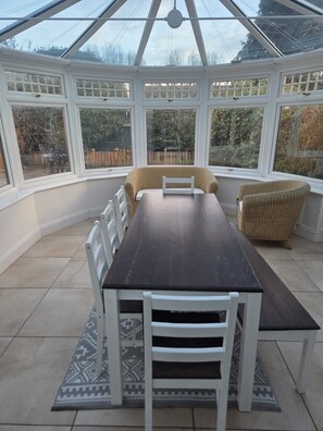 Dining - Spacious, clean & comfy 3 bed semi-detached house, (Reading)