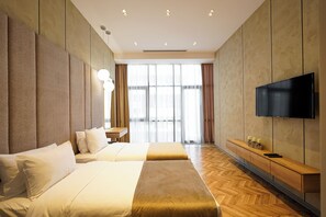 2 室のベッドルーム、アイロン / アイロン台、ベッドシーツ