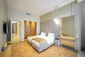 2 Schlafzimmer, Bügeleisen/Bügelbrett, Bettwäsche