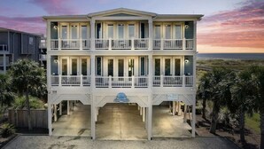 Unclassified image, 4 of 27, button - Southern Charm of Holden Beach (Supply)