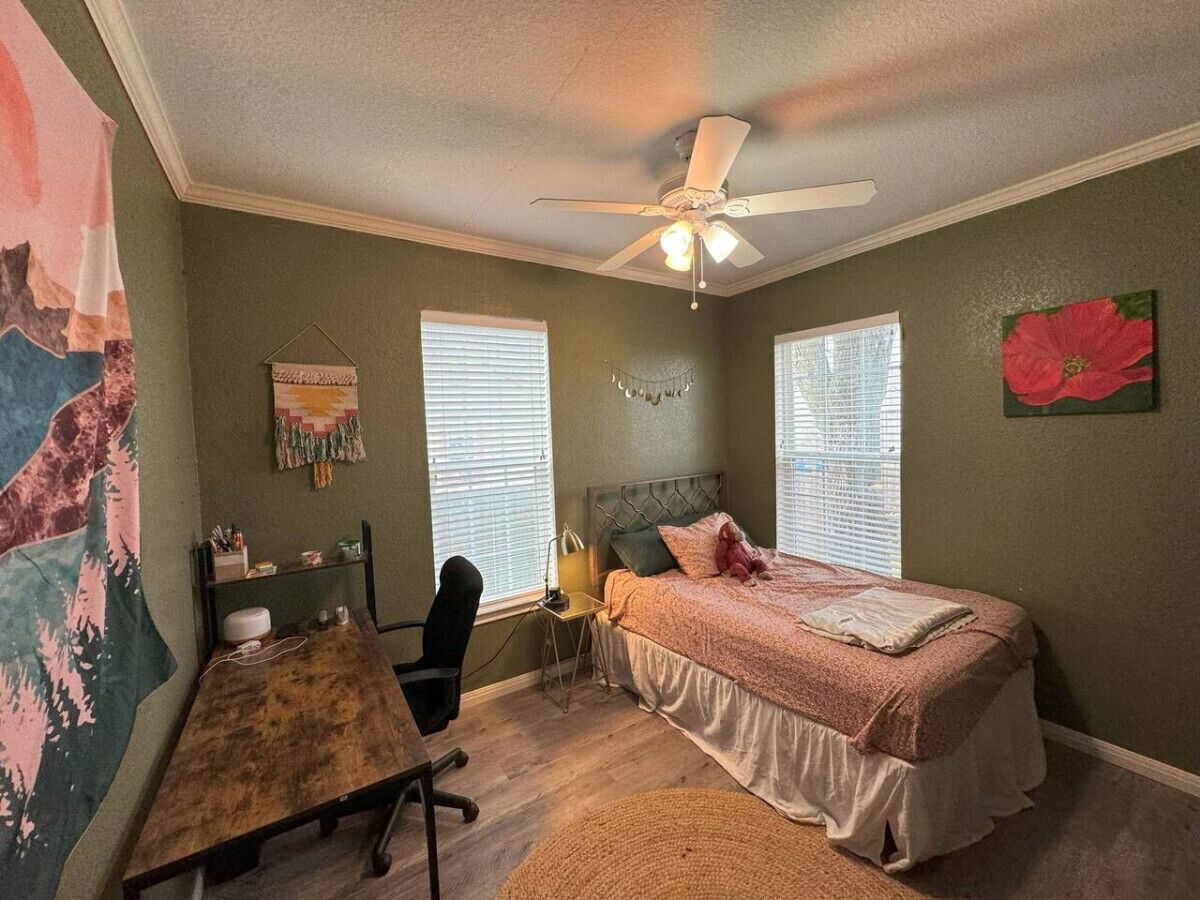 3 habitaciones, escritorio, tabla de planchar con plancha y wifi gratis 