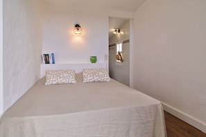 3 chambres, fer et planche à repasser, Wi-Fi
