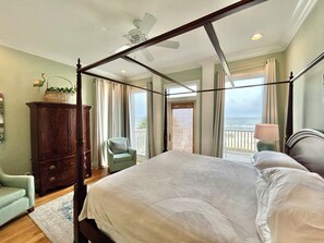 6 bedrooms, iron/ironing board, free WiFi, bed sheets