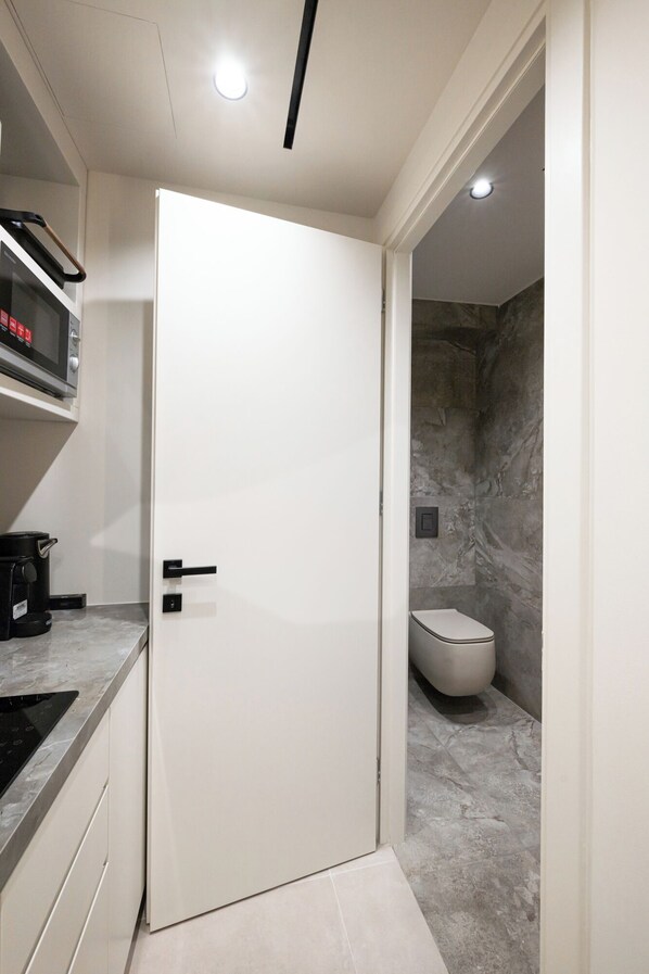 Microondas, placa de cocina