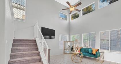 Soothing 4-bedroom house in marvelous Las Vegas with AC