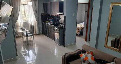 5 minutes from the Terminal Terrestre! Comfortable and Cozy Apartment