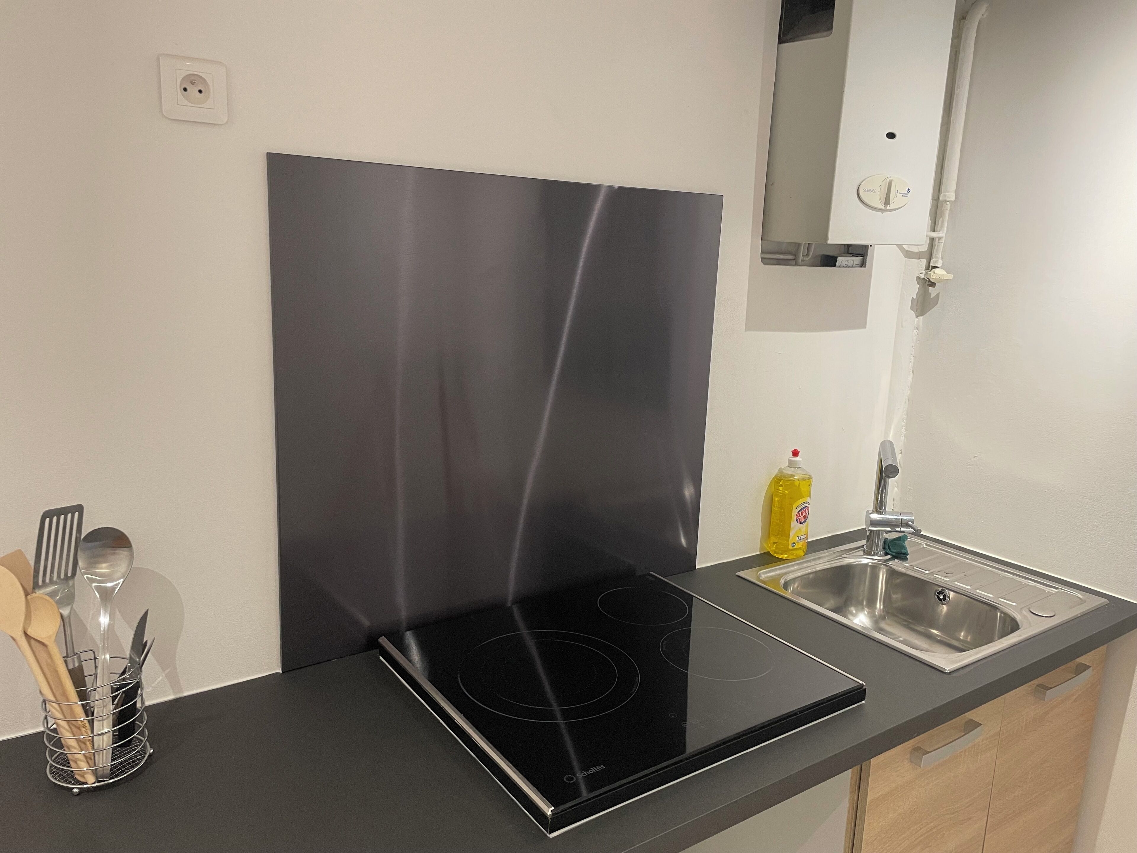 Micro-ondes, plaque de cuisson