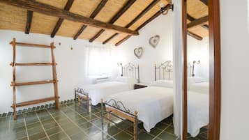 5 bedrooms, travel cot, free WiFi