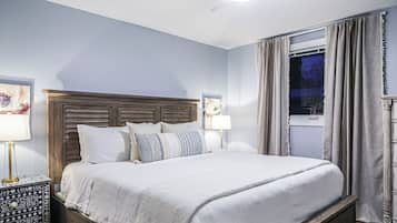 2 bedrooms, iron/ironing board, WiFi (free), bed sheets