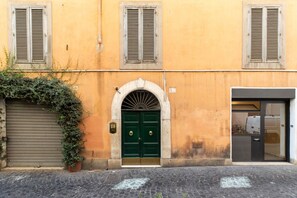 Exterior detail - iFlat | Colosseum Modern & Peaceful Design Apt (Roma)