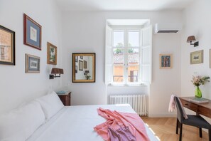 2 bedrooms, iron/ironing board, WiFi, bed sheets - iFlat | Campo de' Fiori Brand New & Bright apt (Roma)