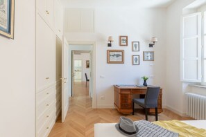 2 chambres, fer et planche à repasser, Wi-Fi, literie fournie
