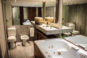 Bathroom - Modern Lofts in Puerto Madero (Buenos Aires)