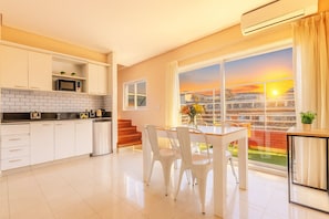Dupleks | Pemandangan dari kamar