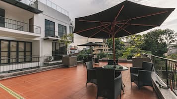 Luxury Apartment, 1 Bedroom, City View | Terrace/patio