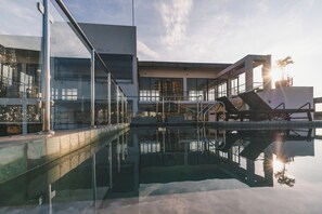 Outdoor pool - Arena by Serendia (Colombo)