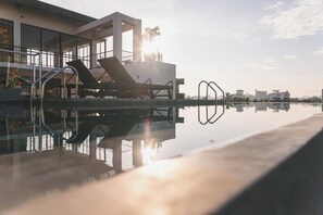 Outdoor pool - Arena by Serendia (Colombo)