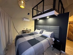 1 bedroom, travel cot, WiFi