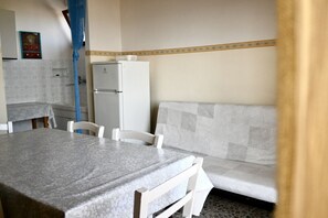Dining - RM06 - Senigallia, three-room apartment facing the sea (Senigallia)