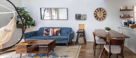 Smart TV, books, offices