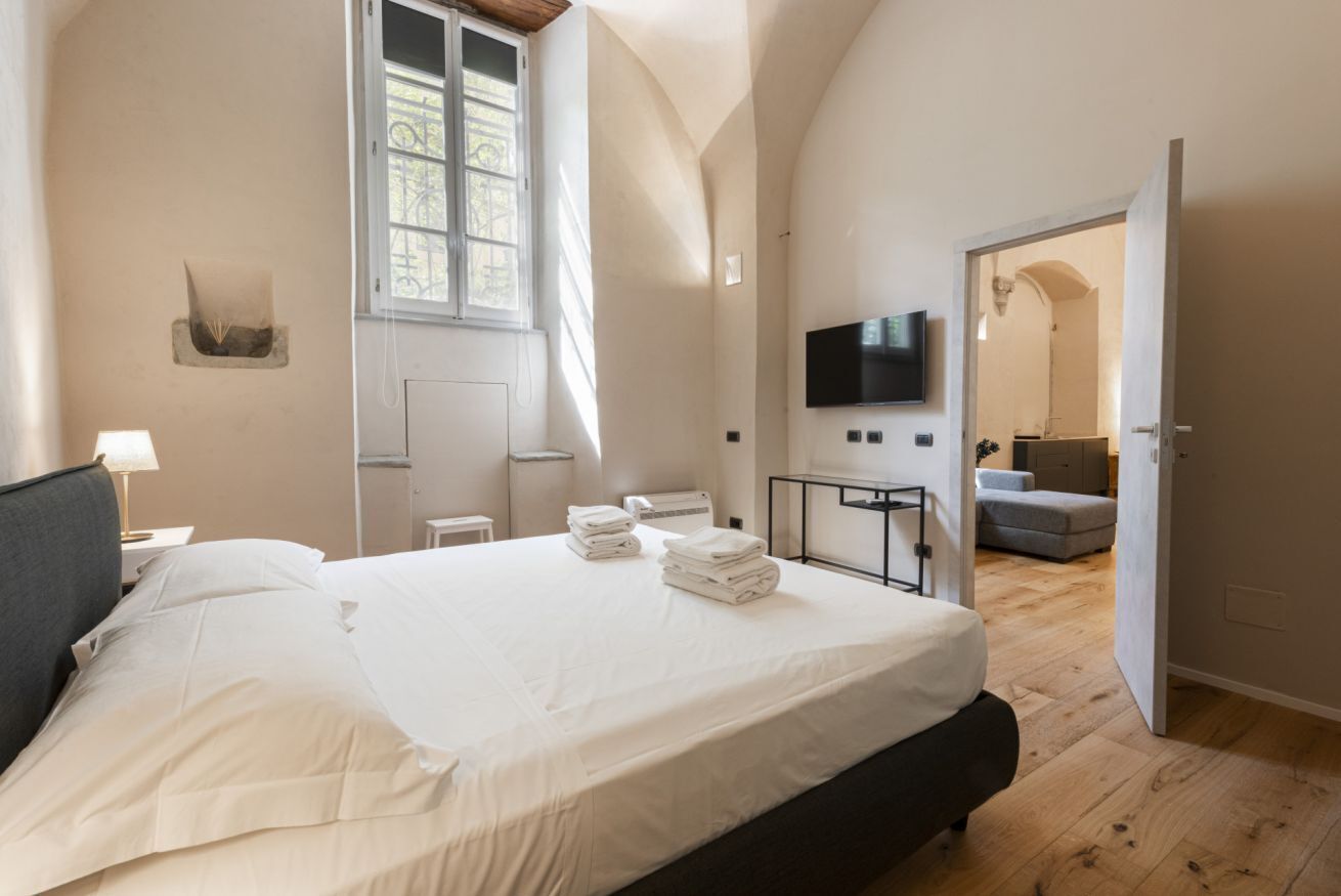 1 dormitori, planxa i posts de planxar, wifi i roba de llit 