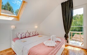 2 Schlafzimmer, Bügeleisen/Bügelbrett, Reisekinderbett, kostenloses WLAN