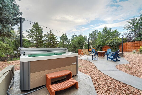 Private spa tub