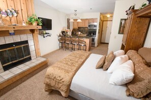 1 bedroom, iron/ironing board, travel crib, free WiFi