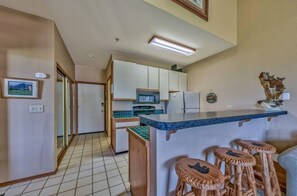Fridge, microwave, coffee/tea maker