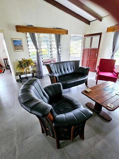 Holiday Home Coral Coast